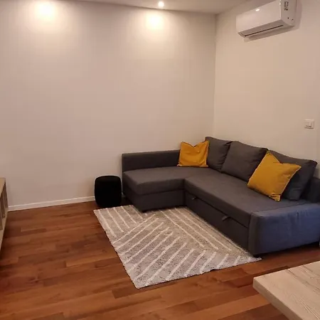 Maslina House - Family 1 With Pool Apartment