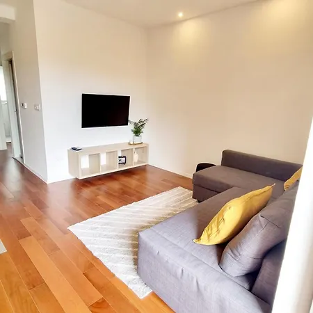Maslina House - Family 1 With Pool Apartment