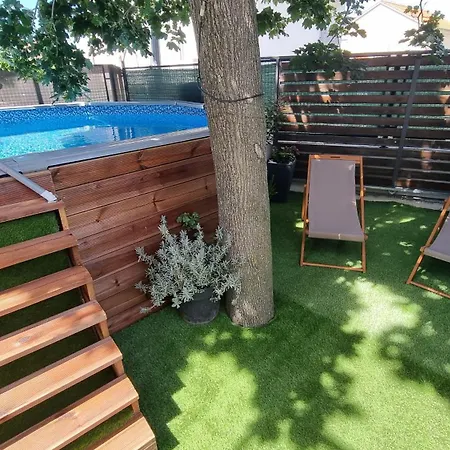 Apartment Maslina House - Family 1 With Pool